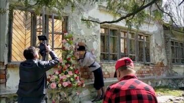 Flori la Castelul Prințesei Ecaterina Caradja Cantacuzino: Making of